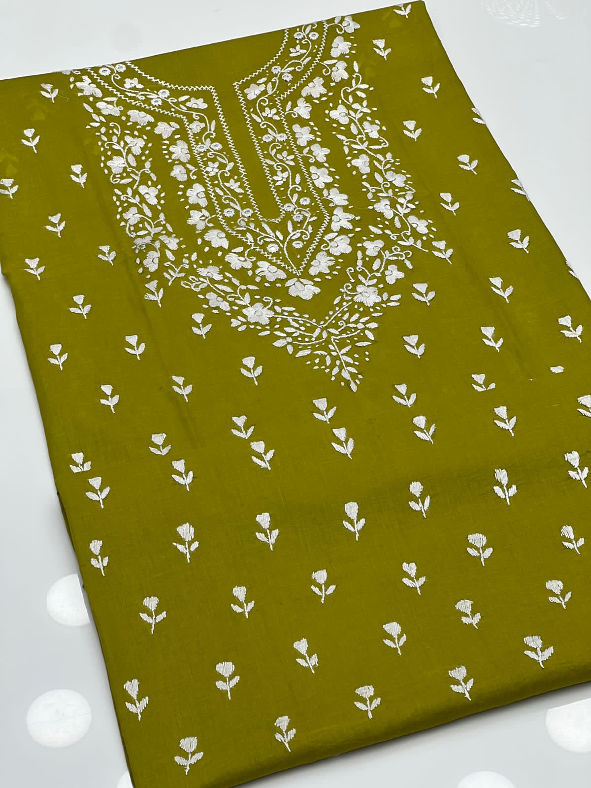 3 Yard Lawn Fabric – Hand Embroidered (Pakka Work)